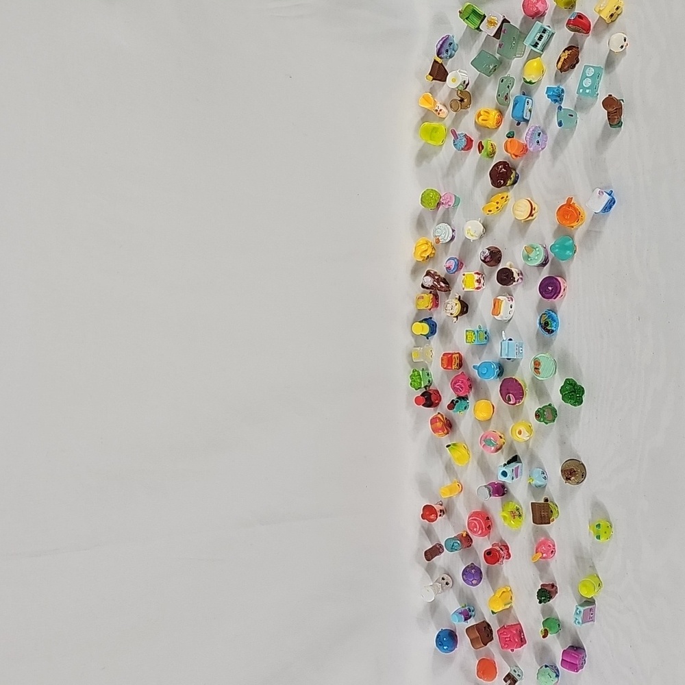 Colorful Shopkins Collection